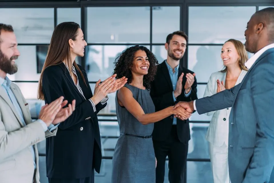 Closer Hire – How Businesses Can Find, Hire, and Maximize the Right Sales Closers